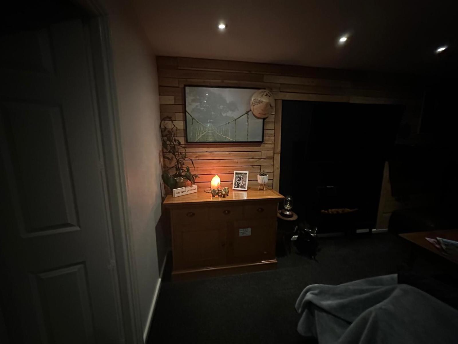 Shropshire Guestroom Seisdon エクステリア 写真