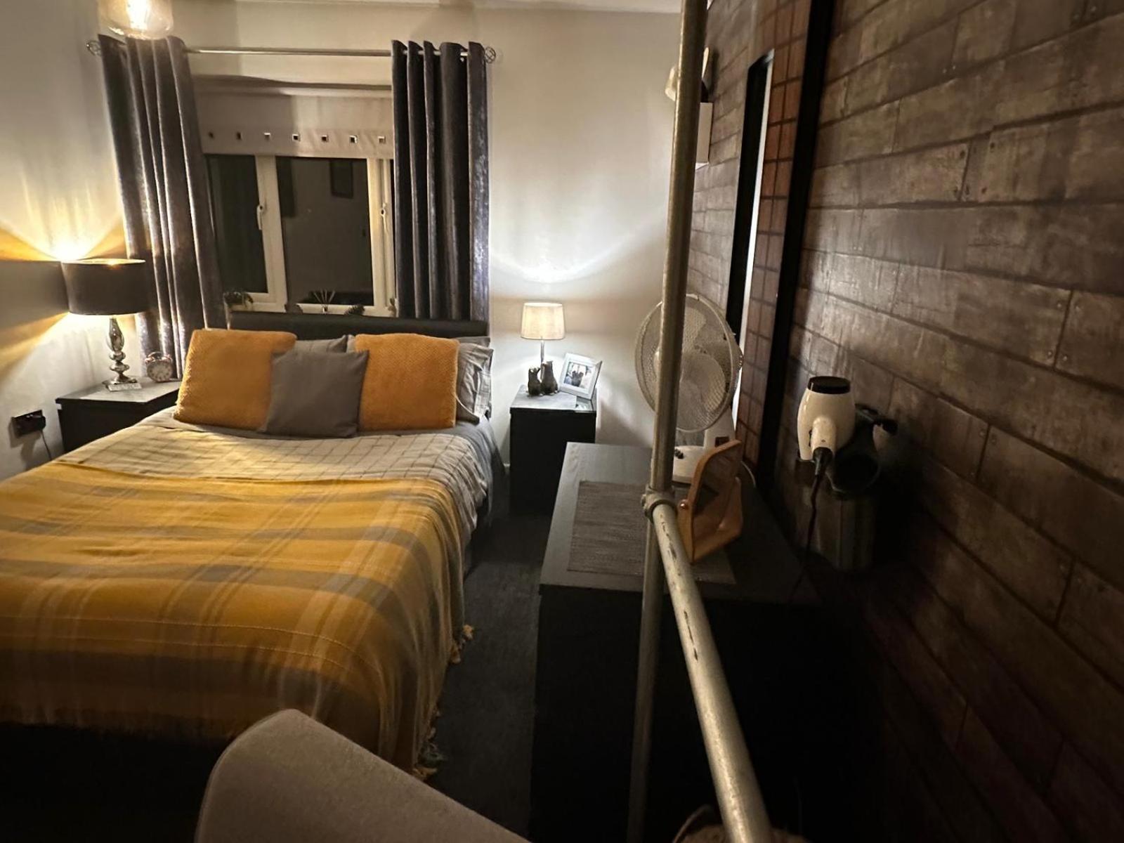 Shropshire Guestroom Seisdon エクステリア 写真