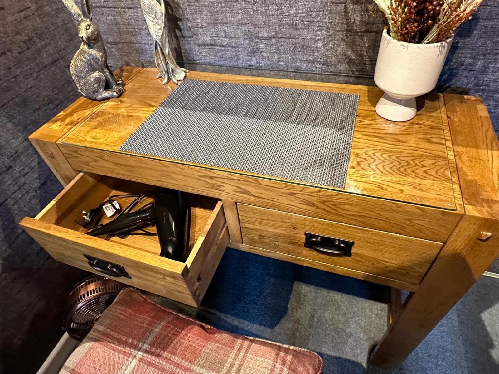 Shropshire Guestroom Seisdon エクステリア 写真